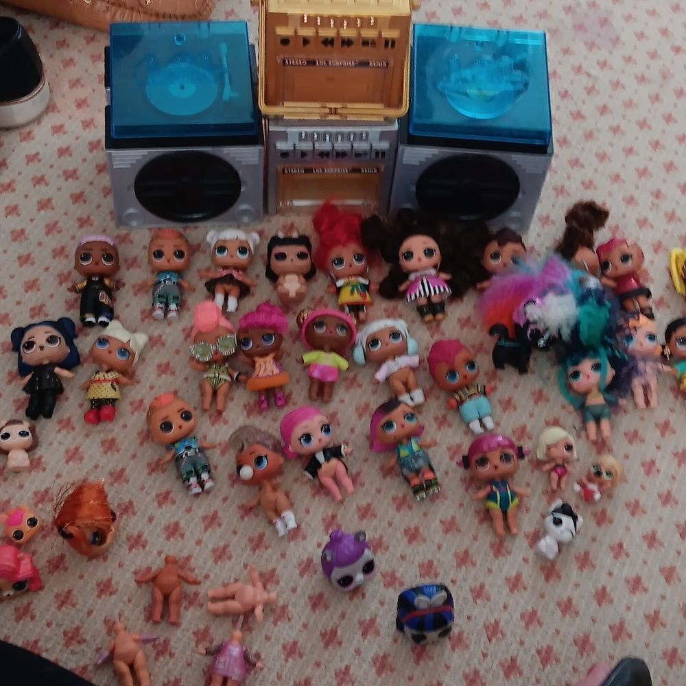 Lol Lot if Dolls